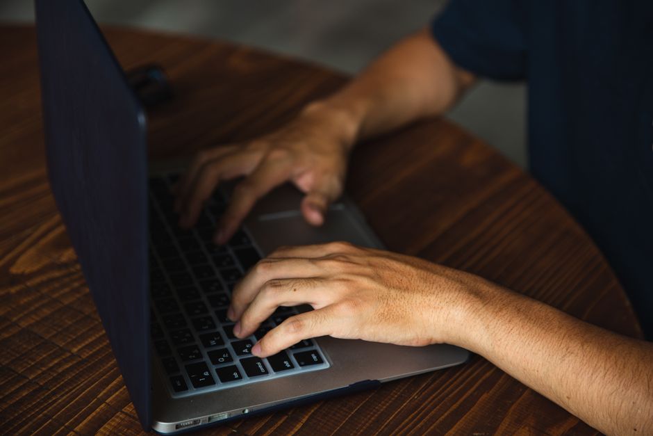 Best 12 NFT Marketplace Tokens to Sell Non-Fungible